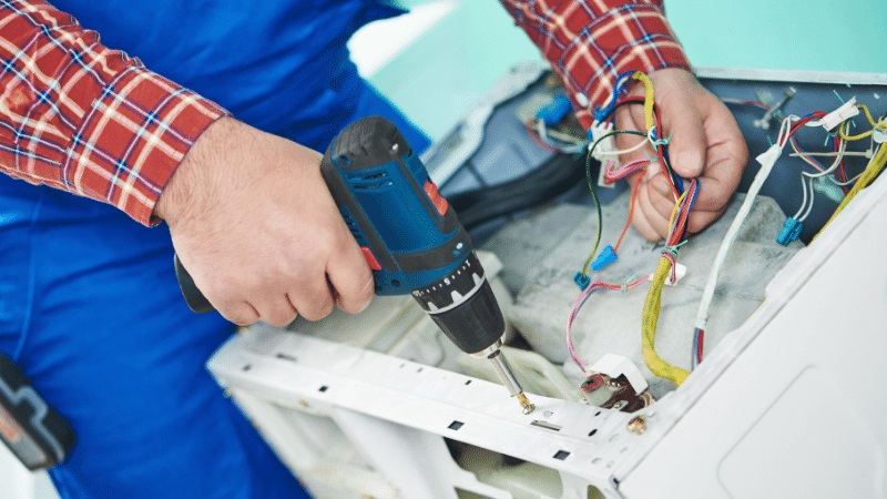Adapazarı Fondital Fondital çamaşır makinesi kart tamiri – Su almama arızası orijinal parça ile giderildi. - Teknik servis örneği